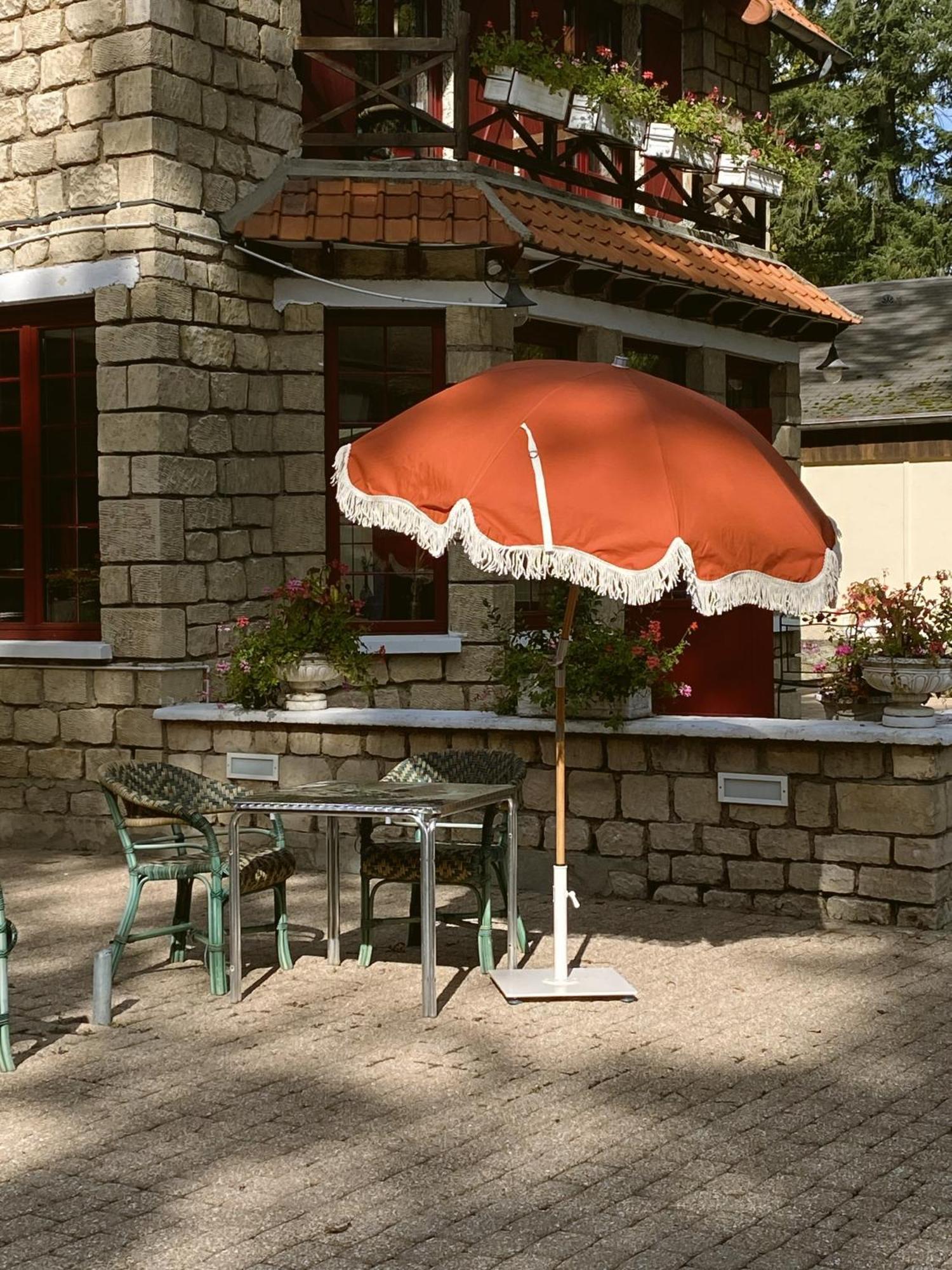 Hostellerie Du Lys Lamorlaye Zewnętrze zdjęcie