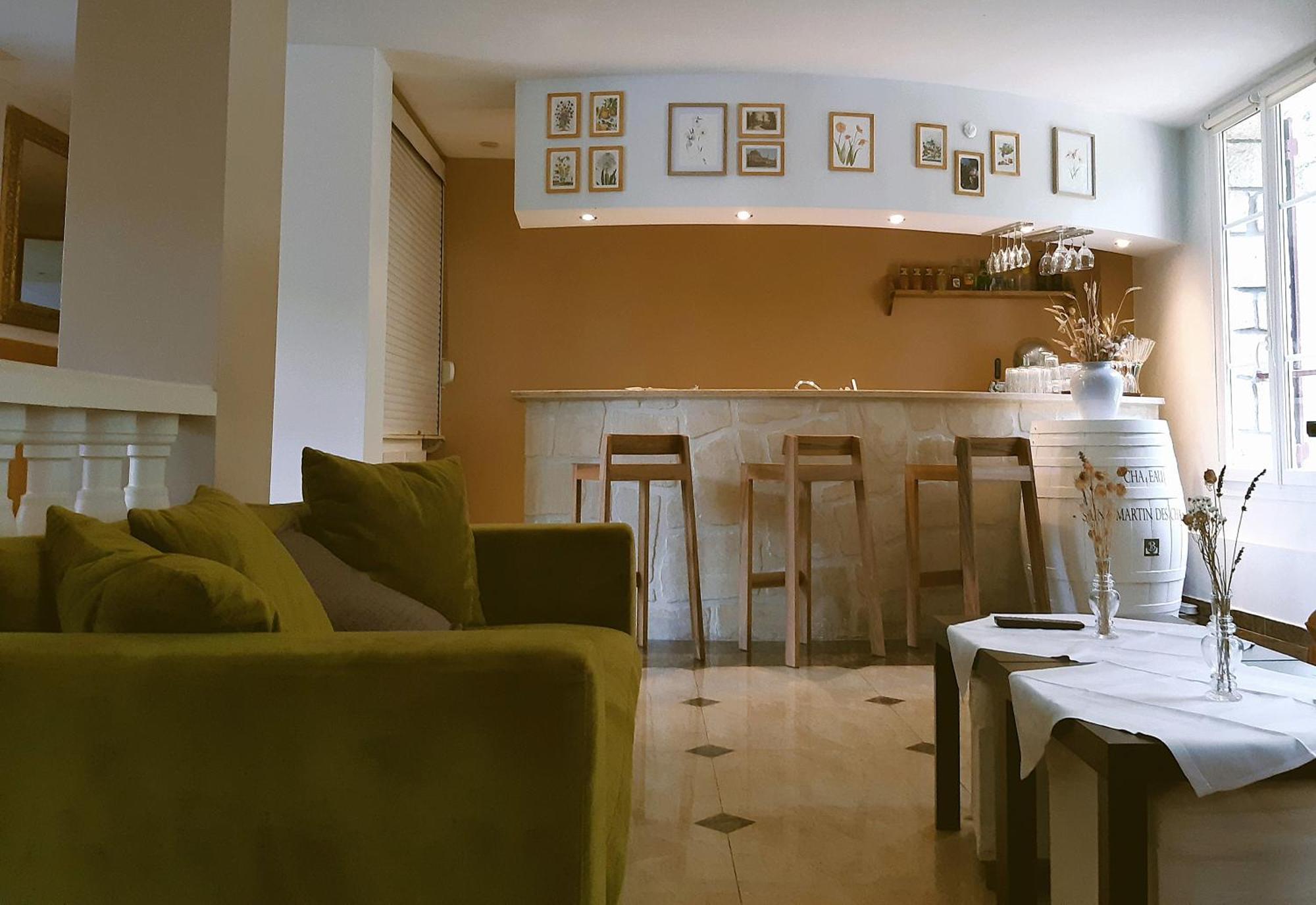 Hostellerie Du Lys Lamorlaye Zewnętrze zdjęcie
