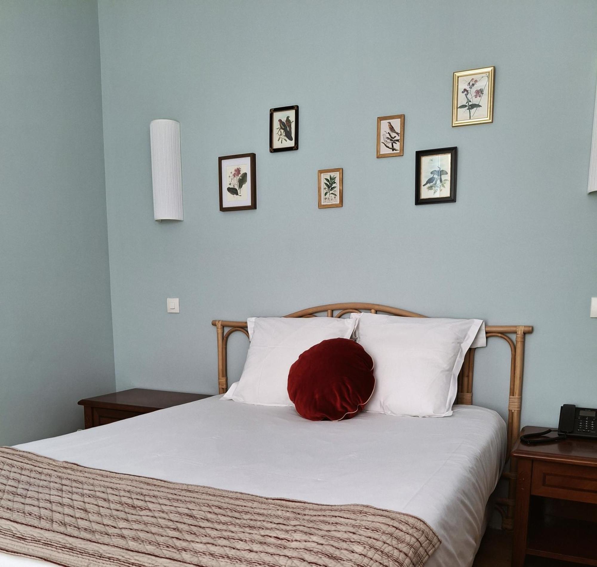 Hostellerie Du Lys Lamorlaye Zewnętrze zdjęcie